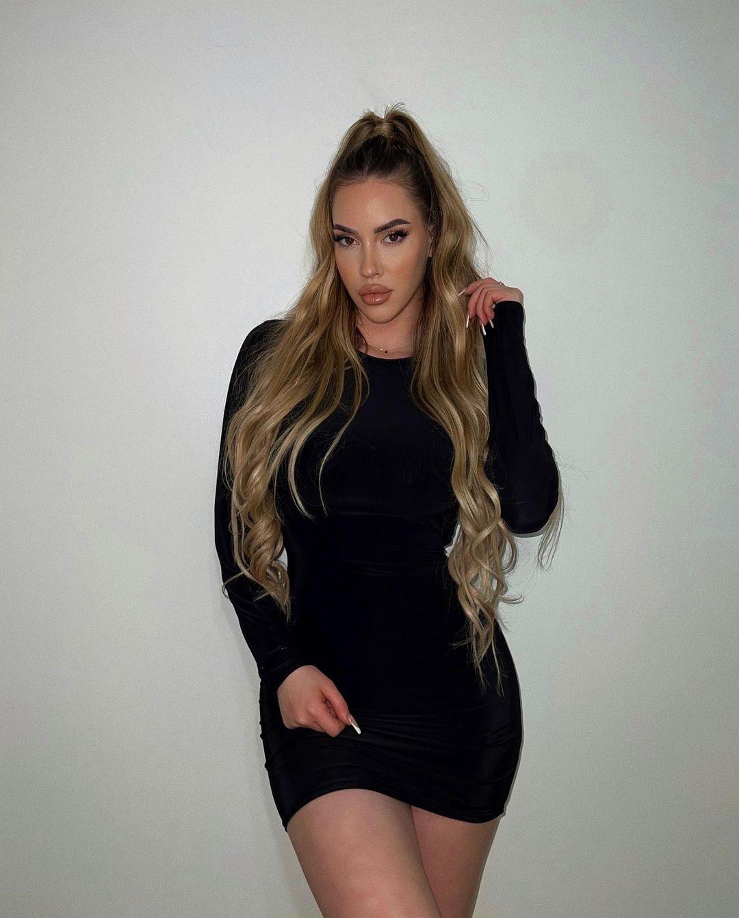 MOCK NECK BLACK SHORT DRESS - Laavira