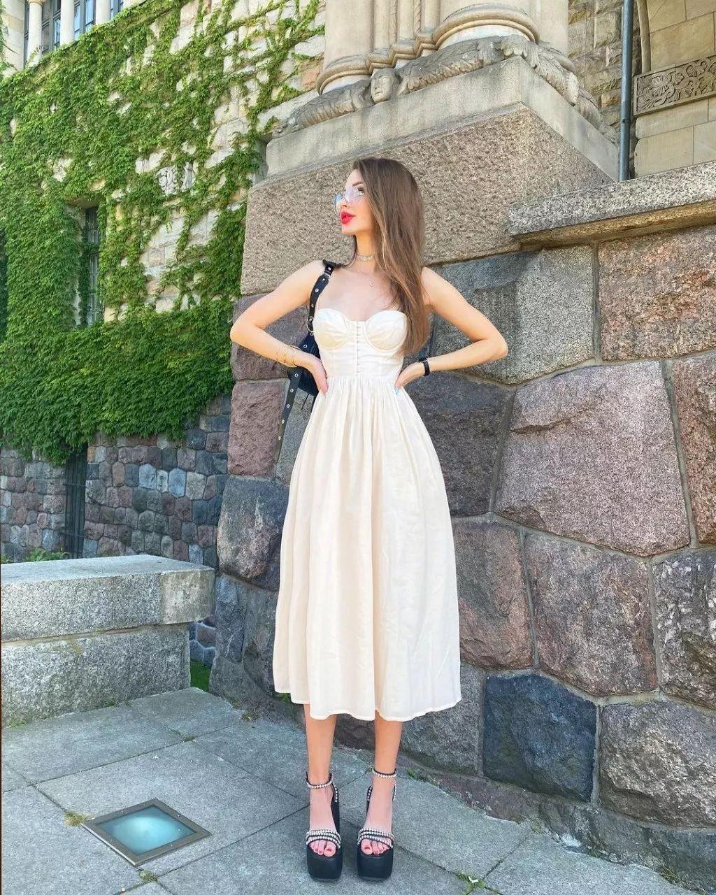 Flared Corset Dress - Laavira